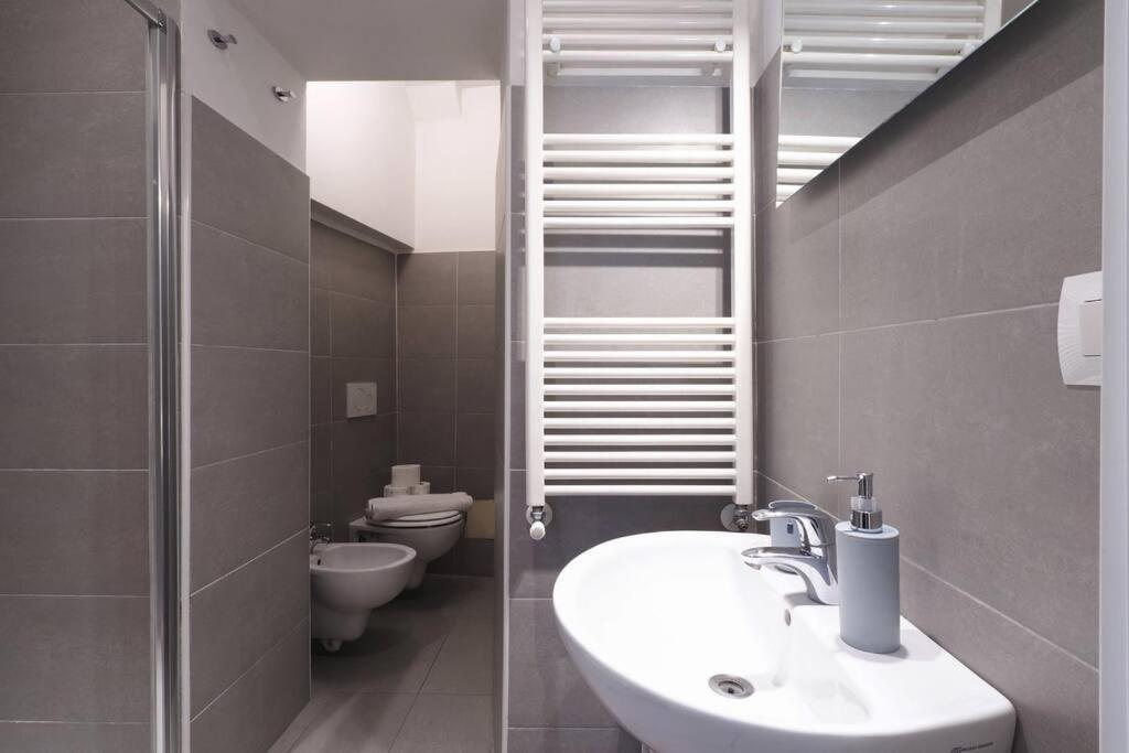 Appartement Primopiano - Filzi à Milan Extérieur photo